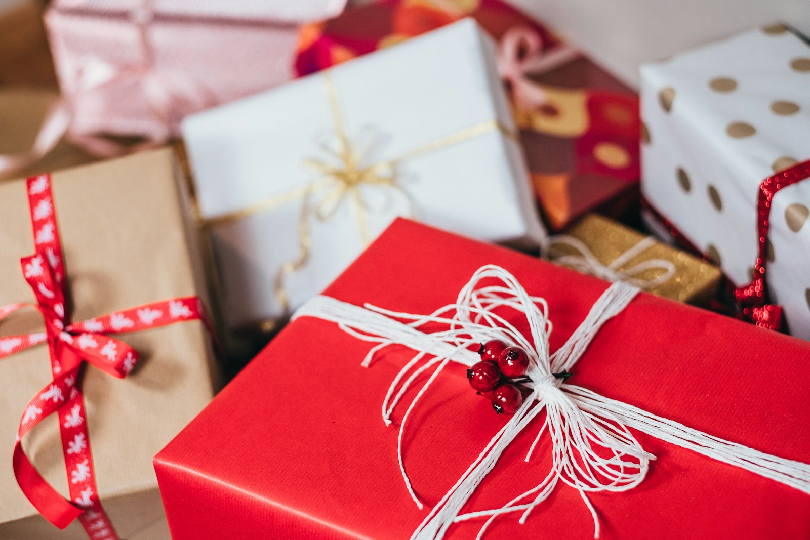 Corporate Gifts From Nepal: Choosing Something Meaningful for International Clients